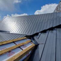 Монтаж фальцевої покрівлі